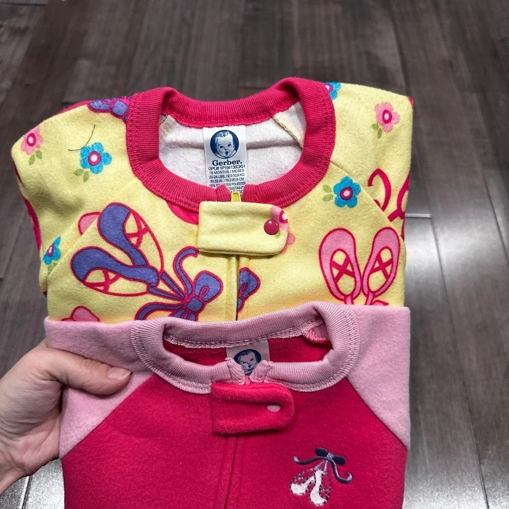 Baby Gerber‎ Pajama Set Size 18 Months NWT